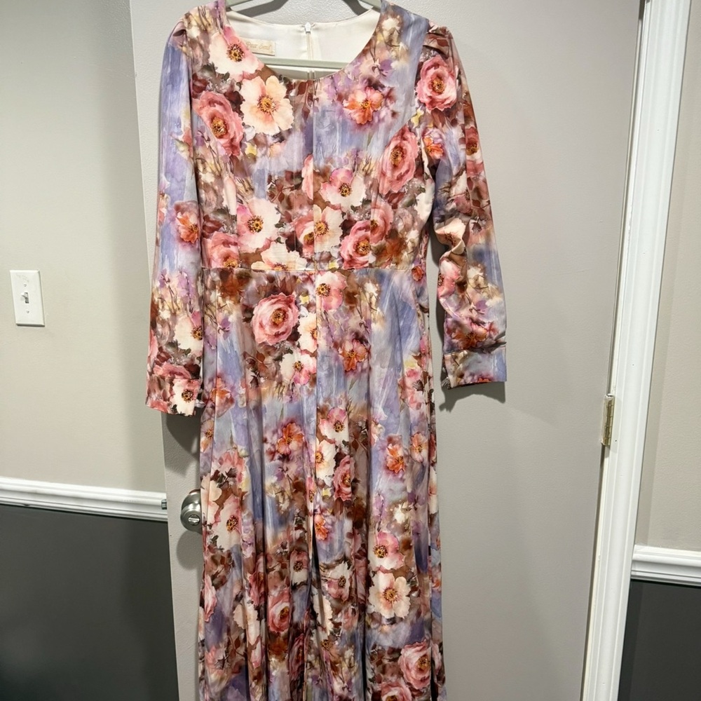 Floral Long Sleeve Maxi Dress in Lavender and Pink